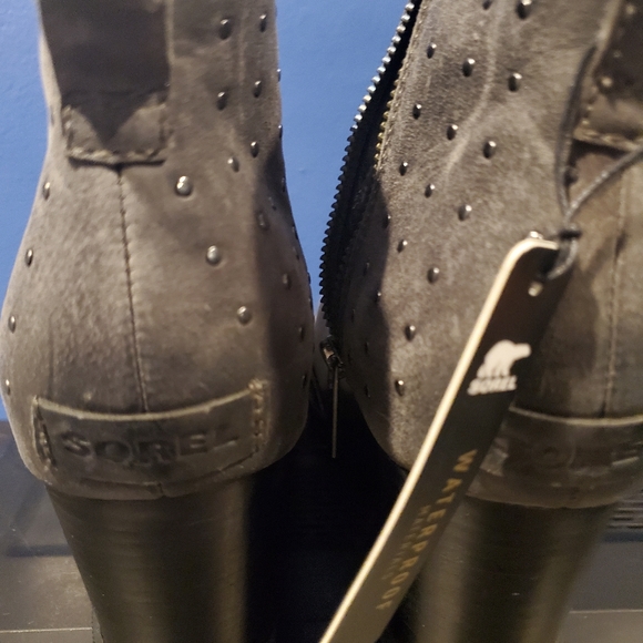 Sorel Joan Uptown Stud Booties - Picture 8 of 10